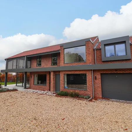 Holiday home Woldside York